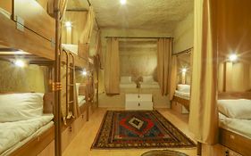 Homestay Cave Hostel