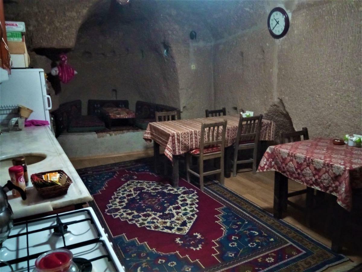 Homestay Cave Hostel Göreme Exterior photo